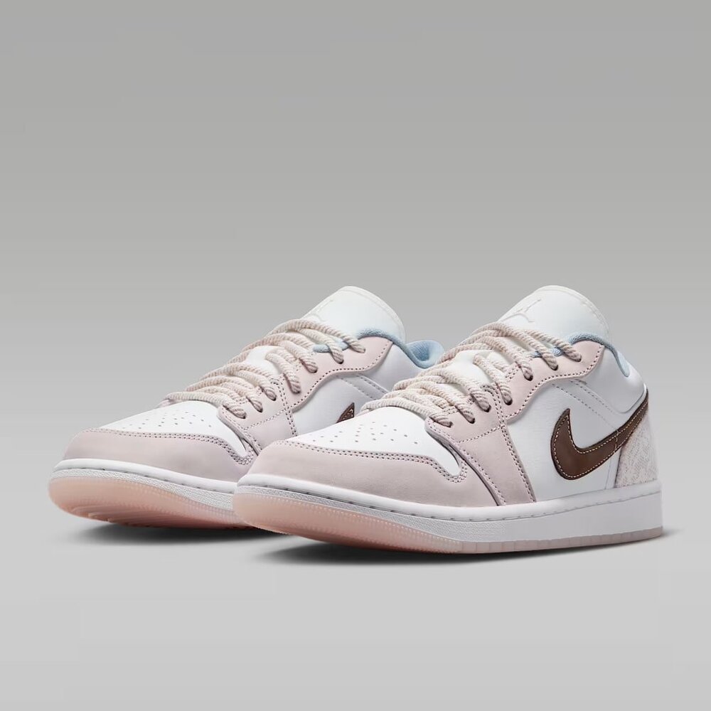 Air Jordan 1 Low